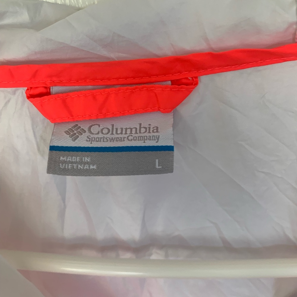 Lightweight jacket - Picture 2 of 3